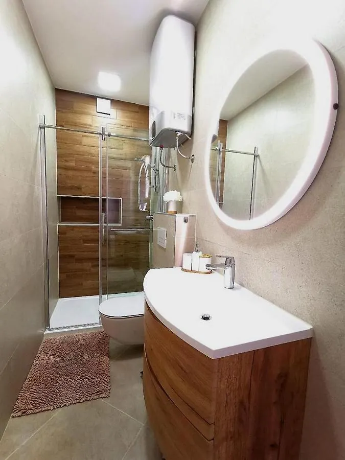 Luxury Apartment Black&White With Pool Trogir 0*,